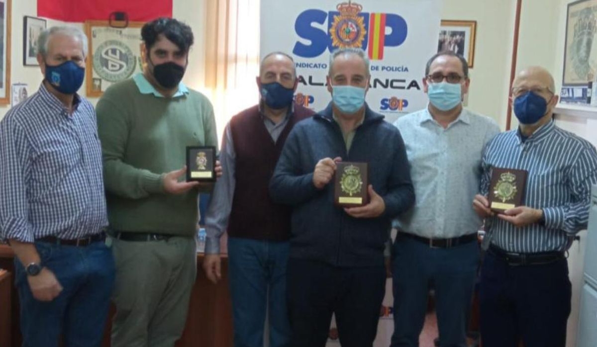 Homenaje por su jubilación a los policías Antonio Lázaro, Gerardo Alonso, José Ignacio Martín y Miguel Aladino