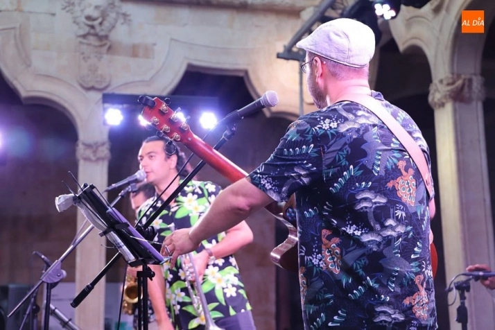 Foto 6 - El grupo &lsquo;Blue Misino&rsquo; pone final al ciclo de conciertos en la Casa de las Conchas