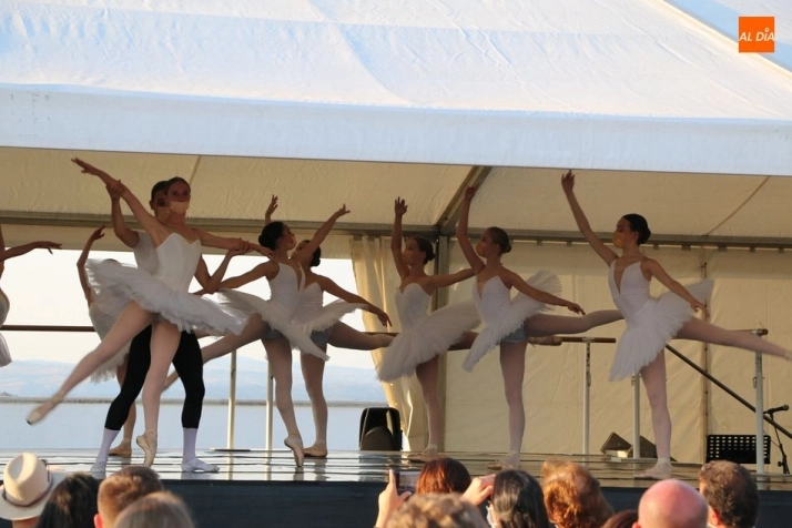 Foto 7 - Saucelle acoge el primer campamento de danza rural  