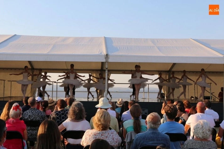 Foto 6 - Saucelle acoge el primer campamento de danza rural  