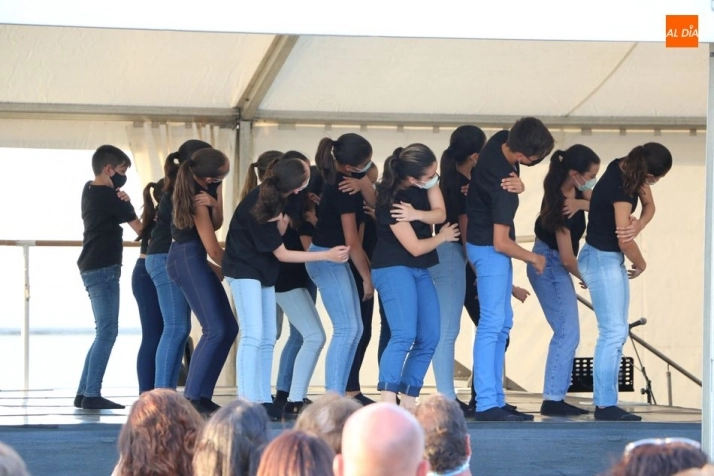 Saucelle acoge el primer campamento de danza rural  