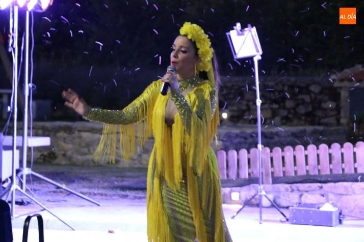 Foto 9 - Los vecinos de Sard&oacute;n de los Frailes viven la m&uacute;sica espa&ntilde;ola con La Cordobesa  