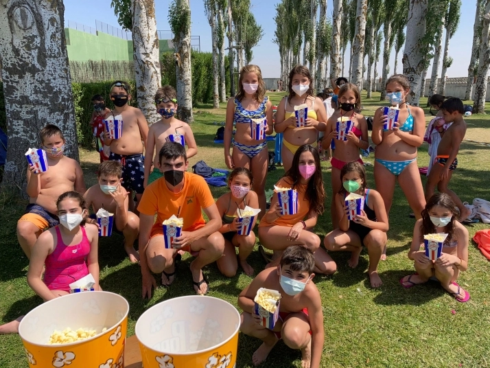 Foto 2 - Los Campamentos Urbanos viven una divertida jornada &lsquo;al ritmo&rsquo; de la coctelera de Teo Marcos&nbsp;