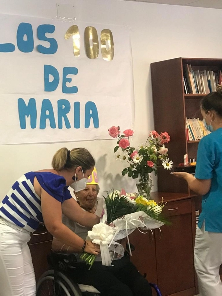Foto 7 - Mar&iacute;a S&aacute;nchez Mart&iacute;n celebra su centenario en Aldead&aacute;vila de la Ribera  