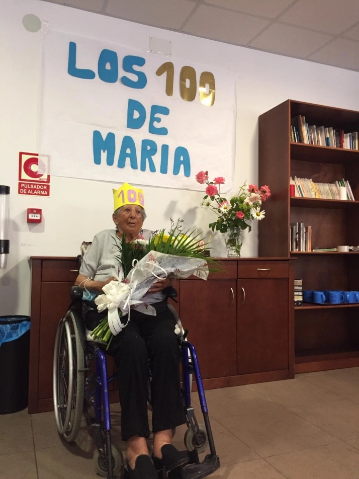Foto 2 - Mar&iacute;a S&aacute;nchez Mart&iacute;n celebra su centenario en Aldead&aacute;vila de la Ribera  
