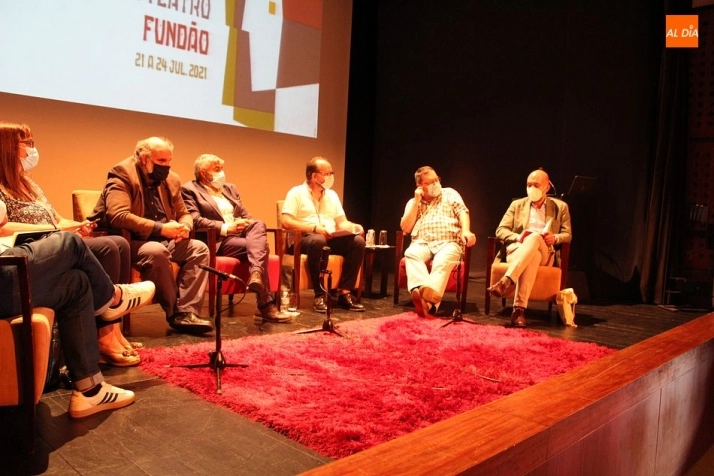 Foto 3 - Espa&ntilde;oles y portugueses analizan en Fund&atilde;o las variables para crear un mercado com&uacute;n de las...