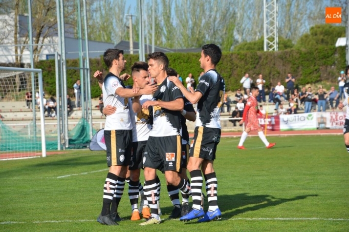 La plantilla de Unionistas se somete a pruebas PCR el próximo lunes