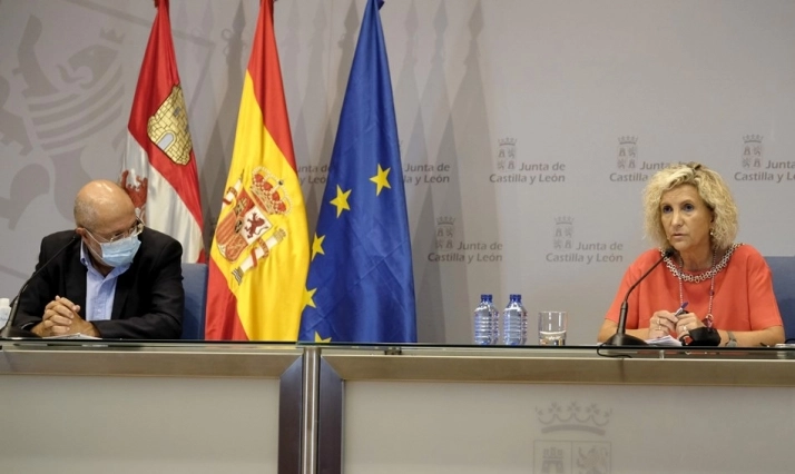 La Junta decreta el cierre de las peñas y la reducción al 50% de la mayoría de aforos a partir...