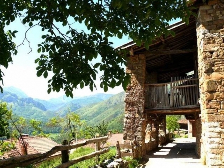 La pandemia aumenta el interés por la compra de una vivienda en pueblos de Castilla y León 