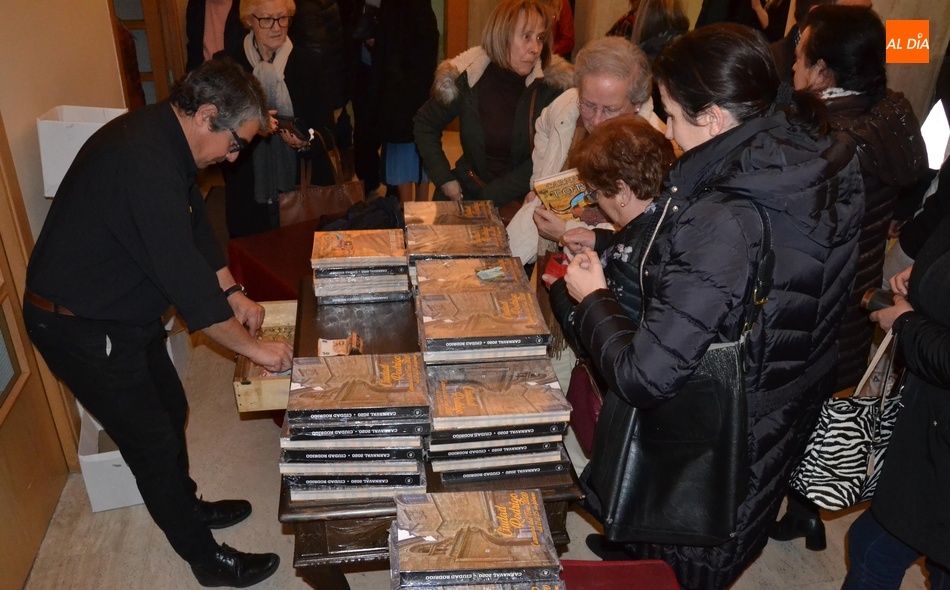 Producciones MIC continuará editando el Libro del Carnaval, que podría debutar en móviles y...