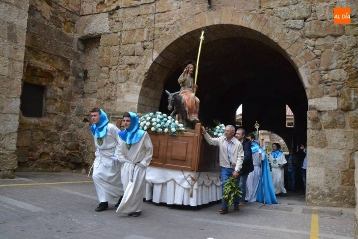 La Cofradía Jesús Amigo de los Niños retrasa el cobro de las cuotas y de las palmas  