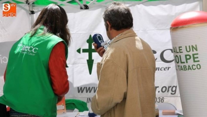 La AECC elabora una guía para responder a las dudas de los pacientes con cáncer ante el Covid-19