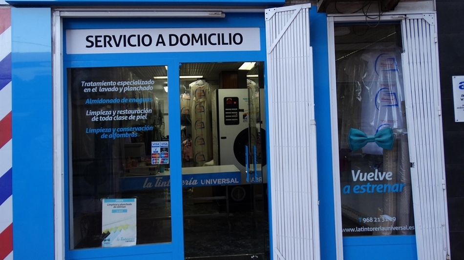 Fachada de una tintorería. Foto: EP