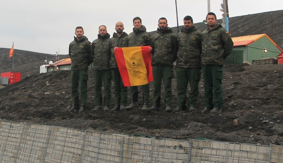 Militares salmantinos del Regimiento de Ingenieros desplazados a la Antártida