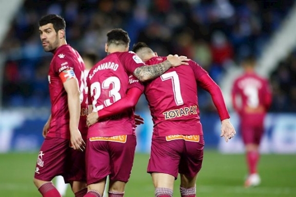 El Alavés celebra un gol en un partido de Liga