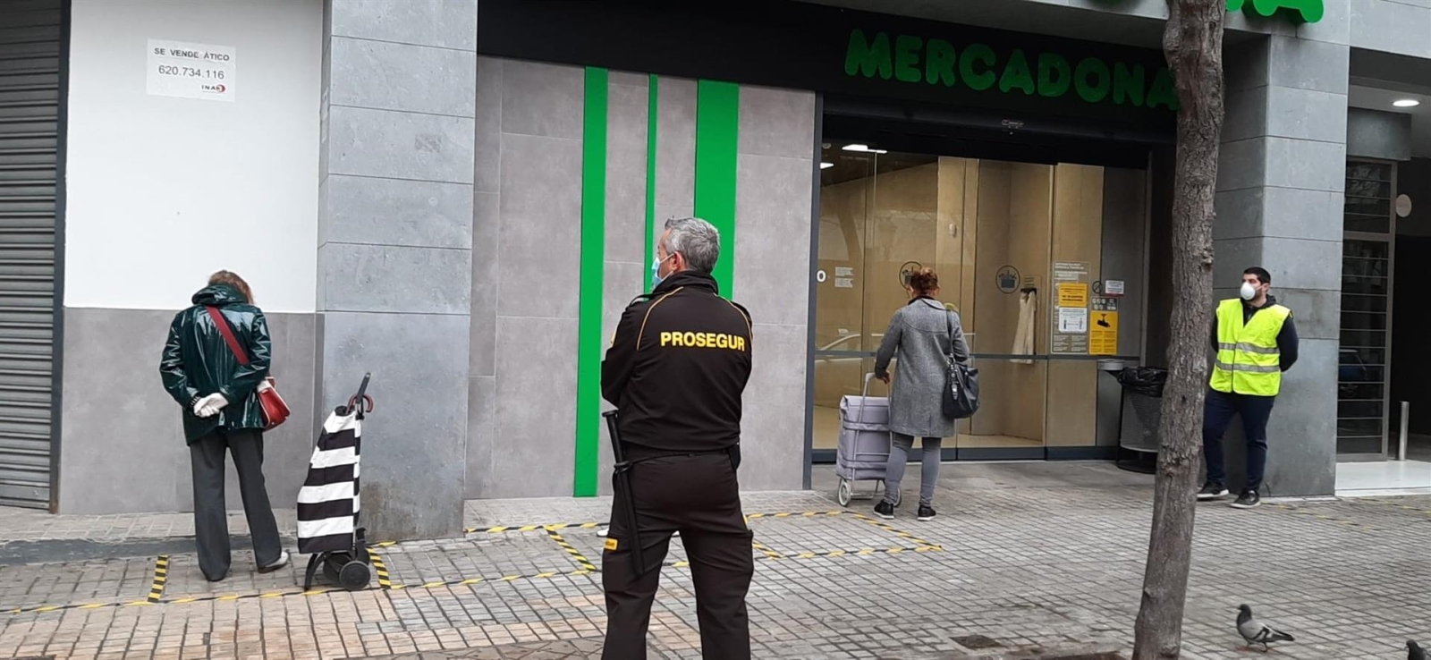 La puerta de un Mercadona