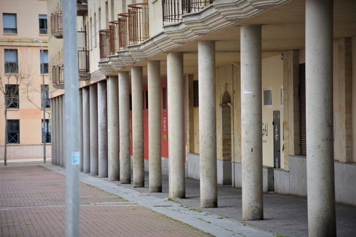  El silencio y la quietud de los barrios se hace cada día de confinamiento más profundo