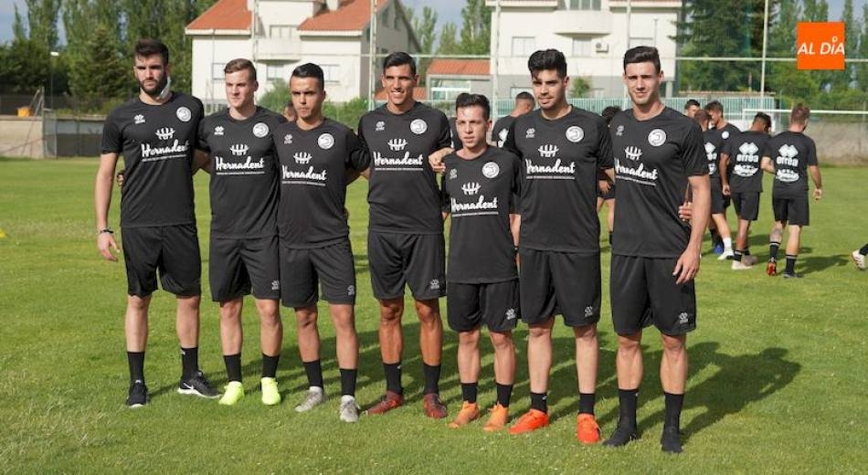 Javi (a la izquierda), en un entrenamiento