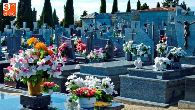 El cementerio San Carlos Borromeo