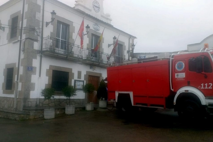 Foto 3 - Cip&eacute;rez realizar&aacute; una cacerolada en apoyo a todos los que luchan en primera l&iacute;nea contra el...