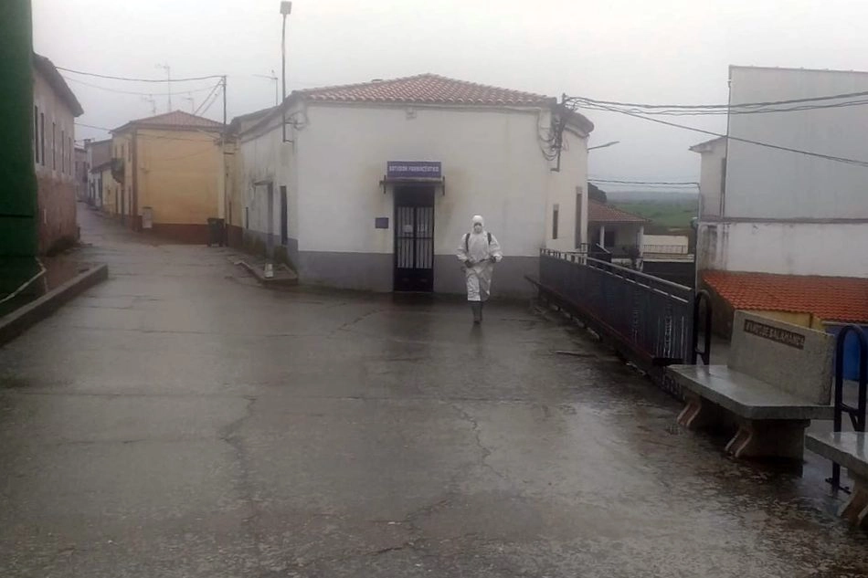 Foto 4 - Cip&eacute;rez realizar&aacute; una cacerolada en apoyo a todos los que luchan en primera l&iacute;nea contra el...