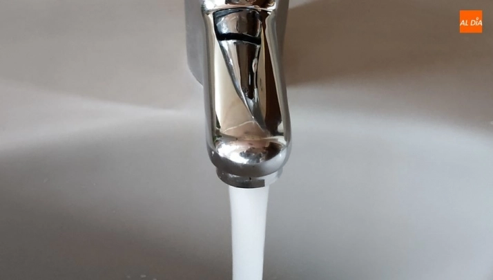 El agua tendrá un mayor sabor a cloro pero sigue siendo apta para el consumo