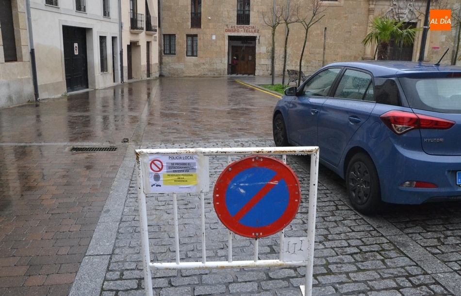 Reservados espacios de aparcamiento a las puertas de las residencias para su personal  