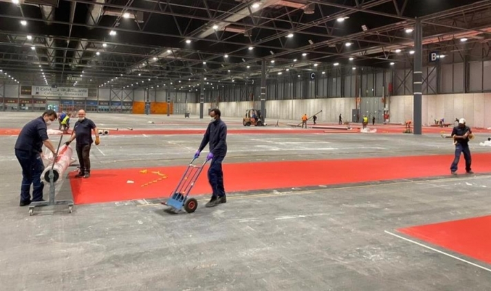 Los trabajos de la Comunidad de Madrid y la Unidad Militar de Emergencias (UME), para instalar el hospital provisional de Ifema se desarrollan con rapidez