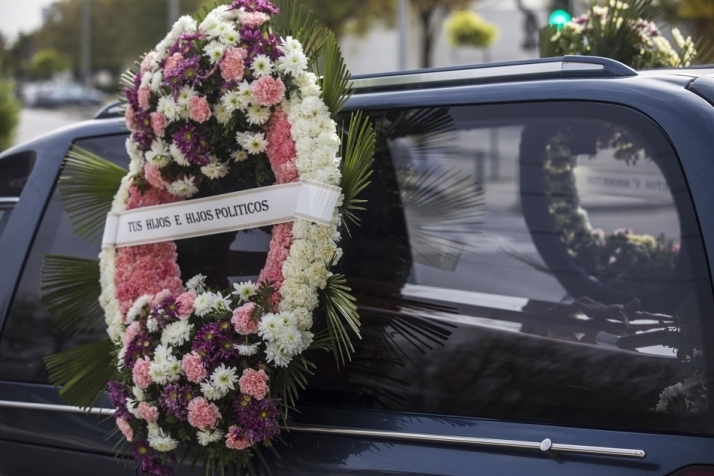 Esta medida excepcional y temporal se aplicará a todos los cadáveres, independientemente de la causa del fallecimiento | EP