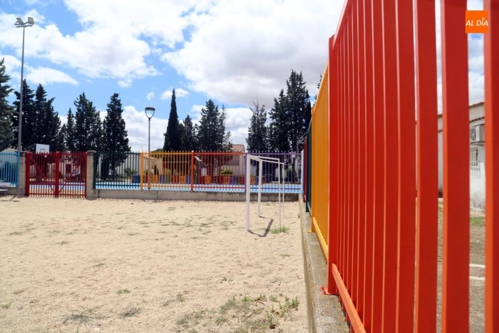 Foto 2 - Educaci&oacute;n rural y de calidad para la conciliaci&oacute;n de las familias de Pelabravo y Nuevo Naharros  