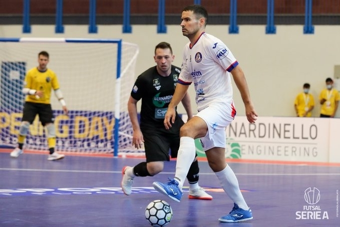 Dani Montes durante un partido en la Seria A italiana