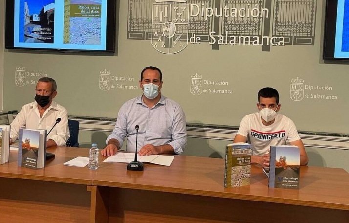 Presentación en la Diputación de las dos nuevas publicaciones de la colección de monografías locales