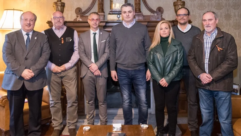 Foto 2 - CSIF y UGT se comprometen a apoyar el VIII Centenario de la USAL