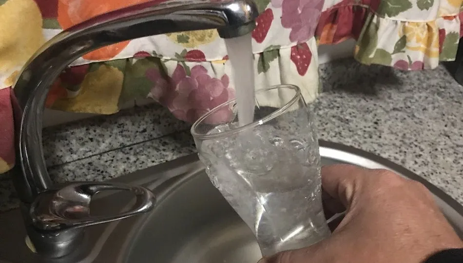 El Ayuntamiento ha recibido un informe de la Junta que califica el agua de no apta para el consumo