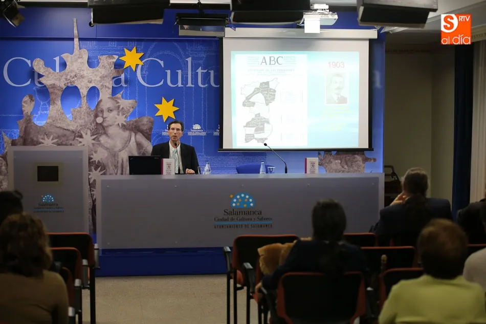 Foto 2 - Miguel &Aacute;ngel Diego presenta su obra &lsquo;Regionalismo y regionalistas leoneses del siglo XX&rsquo;  