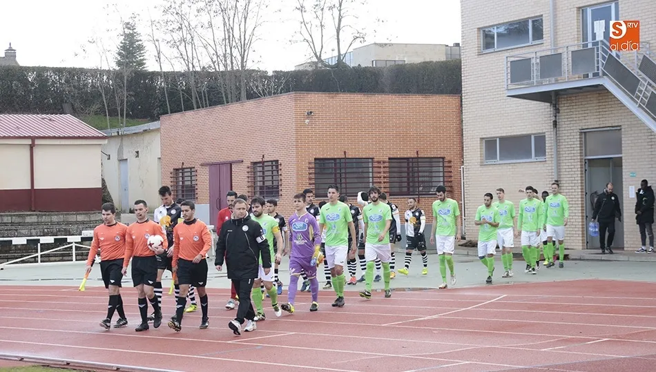 Unionistas y Almazán saltan a las pistas el pasado sábado.