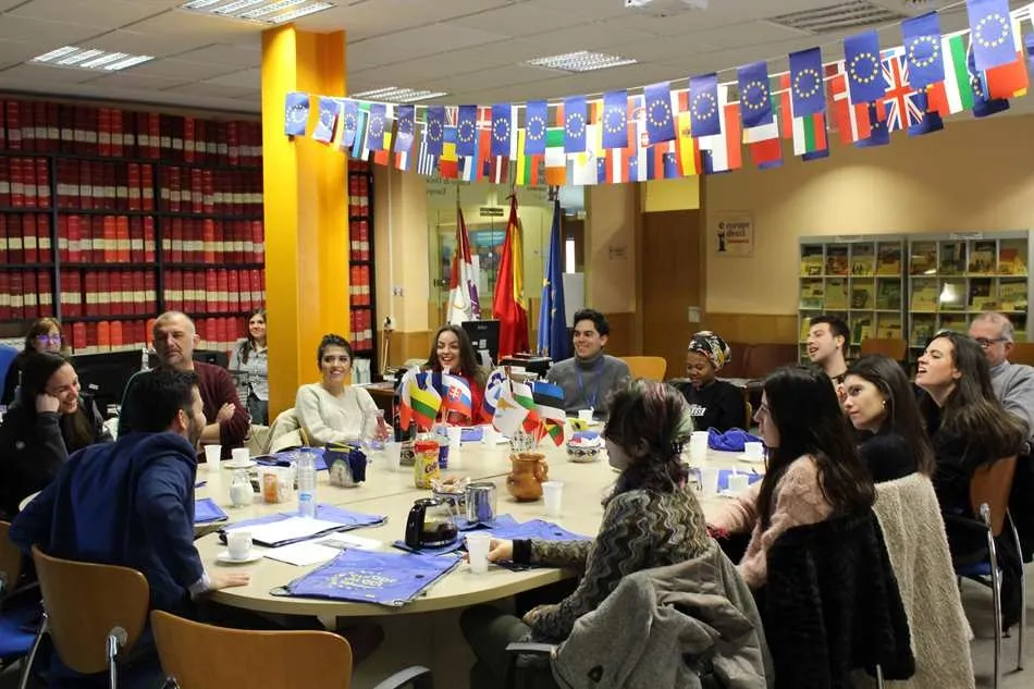 Foto 7 - Trabajadores juveniles se forman en Salamanca para dar a conocer Europa a las nuevas generaciones