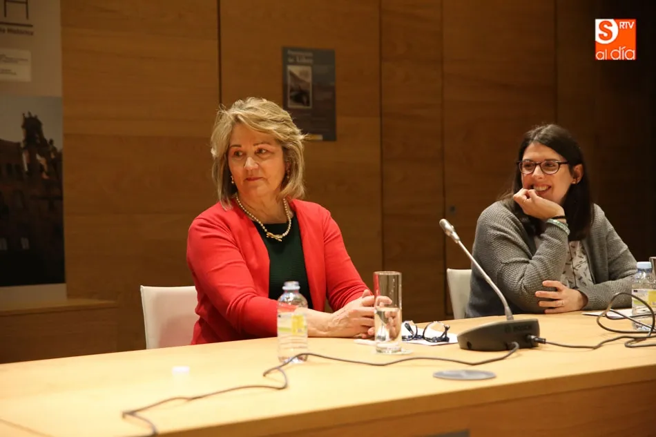 Foto 6 - Guadalupe Ad&aacute;mez reflexiona sobre la posguerra en Gritos de papel, las cartas de s&uacute;plica del...
