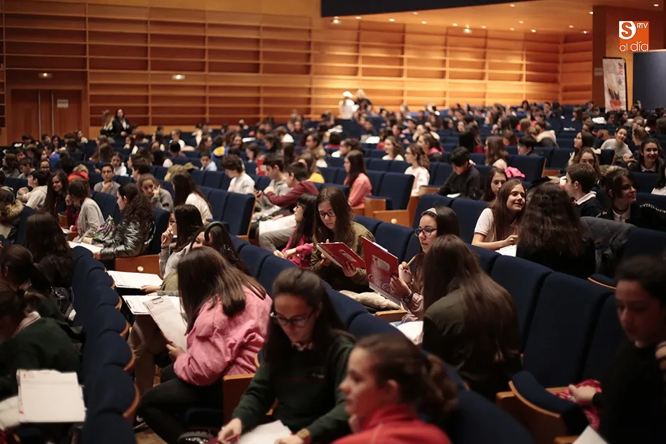 Foto 10 - M&aacute;s de 400 escolares salmantinos muestran sus dotes literarias en el Concurso Coca-Cola