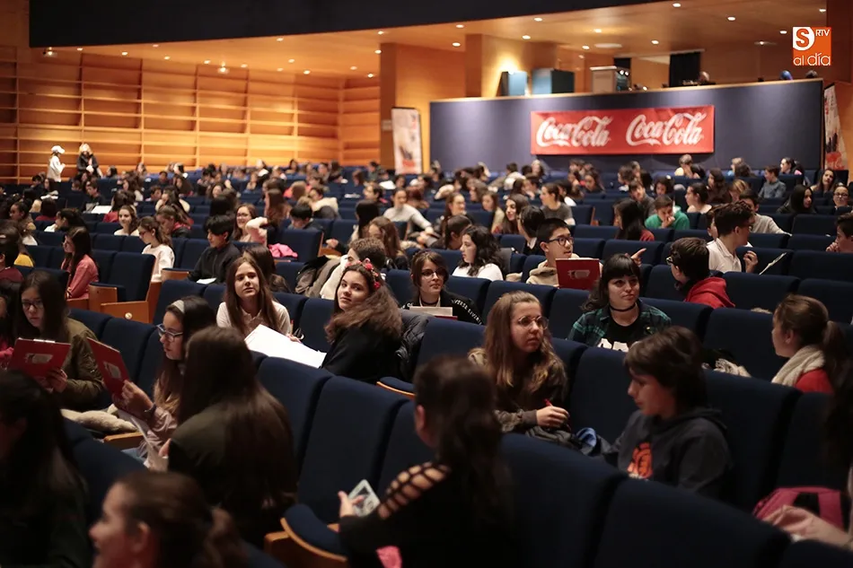 Foto 9 - M&aacute;s de 400 escolares salmantinos muestran sus dotes literarias en el Concurso Coca-Cola