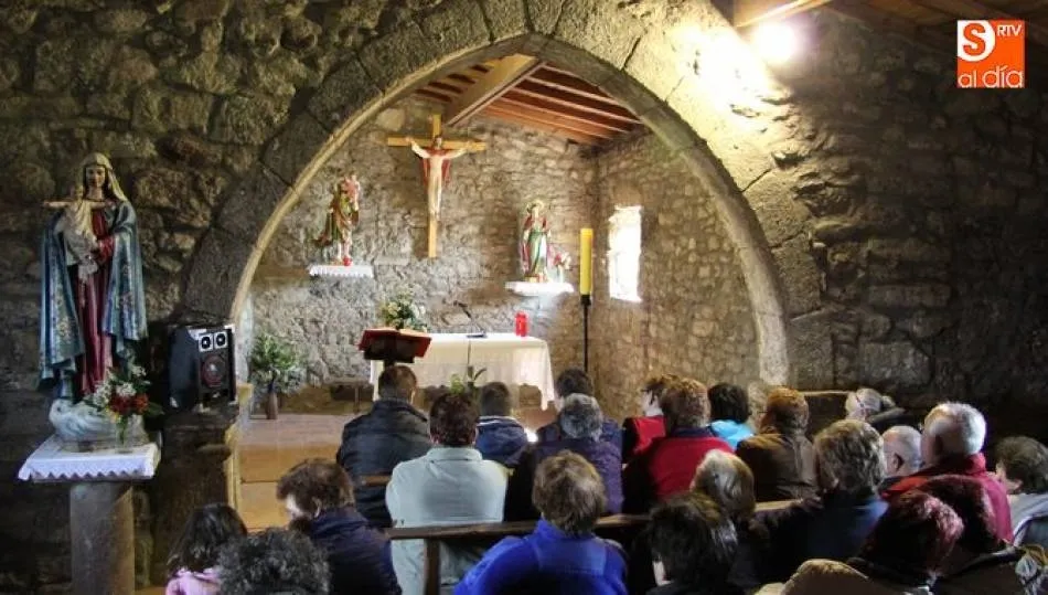 La ermita del Teso de San Cristóbal volverá a celebrar una misa el Lunes de Pascua / CORRAL