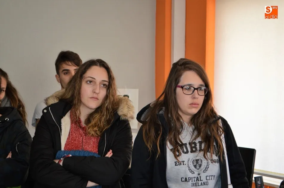 Foto 11 - Alumnos de Comunicaci&oacute;n de la USAL conocen el trabajo period&iacute;stico en SALAMANCArtv AL D&Iacute;A  