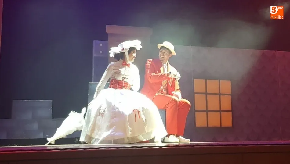 Niños y padres disfrutan de ‘La niñera mágica’  