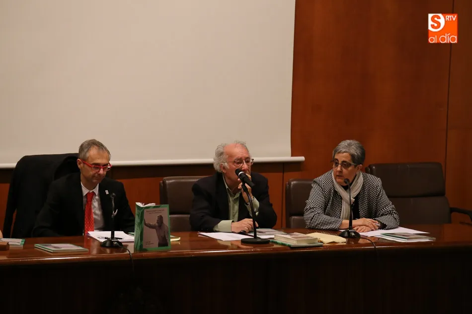 Foto 7 - El compromiso de Enrique Clemente, en un libro en su memoria