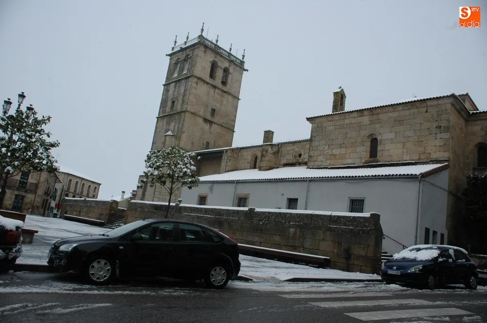 Foto 7 - La nieve sorprende en las Arribes con 12 cent&iacute;metros de espesor en Vitigudino  