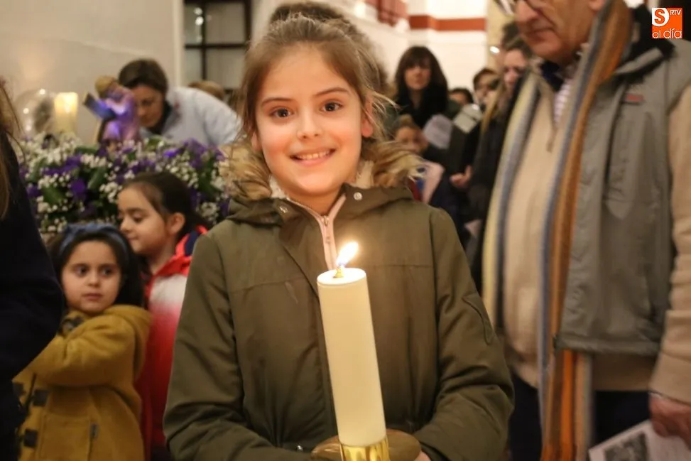 Foto 11 - Excelente acogida del primer V&iacute;a Crucis infantil organizado por los Carmelitas Descalzos