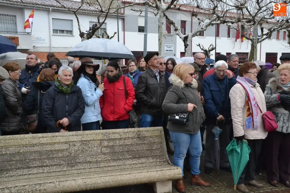 Foto 10 - Unas 400 personas salen a la calle pese al mal tiempo para reivindicar pensiones dignas  