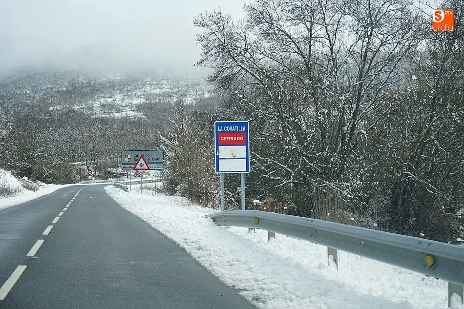 Foto 7 - Una nueva nevada causa problemas de tr&aacute;fico en la A-66 entre Guijuelo y B&eacute;jar