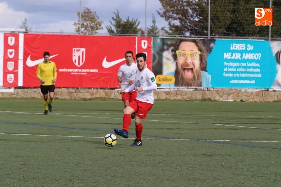 Foto 10 - El Santa Marta golea al Mojados pero Cultural y Villaralbo no bajan el pist&oacute;n (6-0)