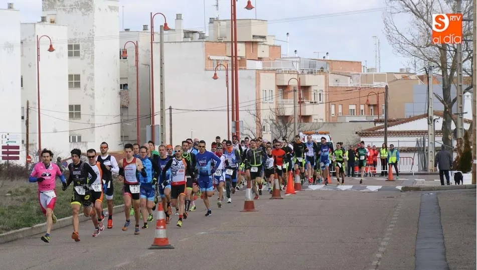 Carlos Rodríguez y Sonia Sánchez se imponen en el Duatlón Cross de Santa Marta